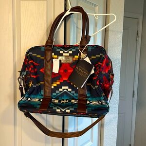 Pendleton Carico Lake Travel Weekender NWT